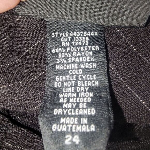 Torrid Vintage black A-line knee length skirt size 24 - Picture 7 of 7